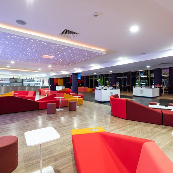 Salle E-Lounge Terrapole 20 ans